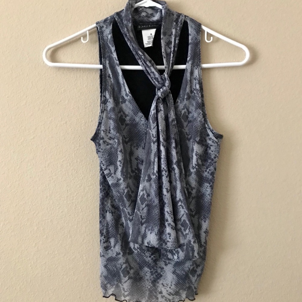 BEBE Gray Snakeskin Top - Picture 3 of 8